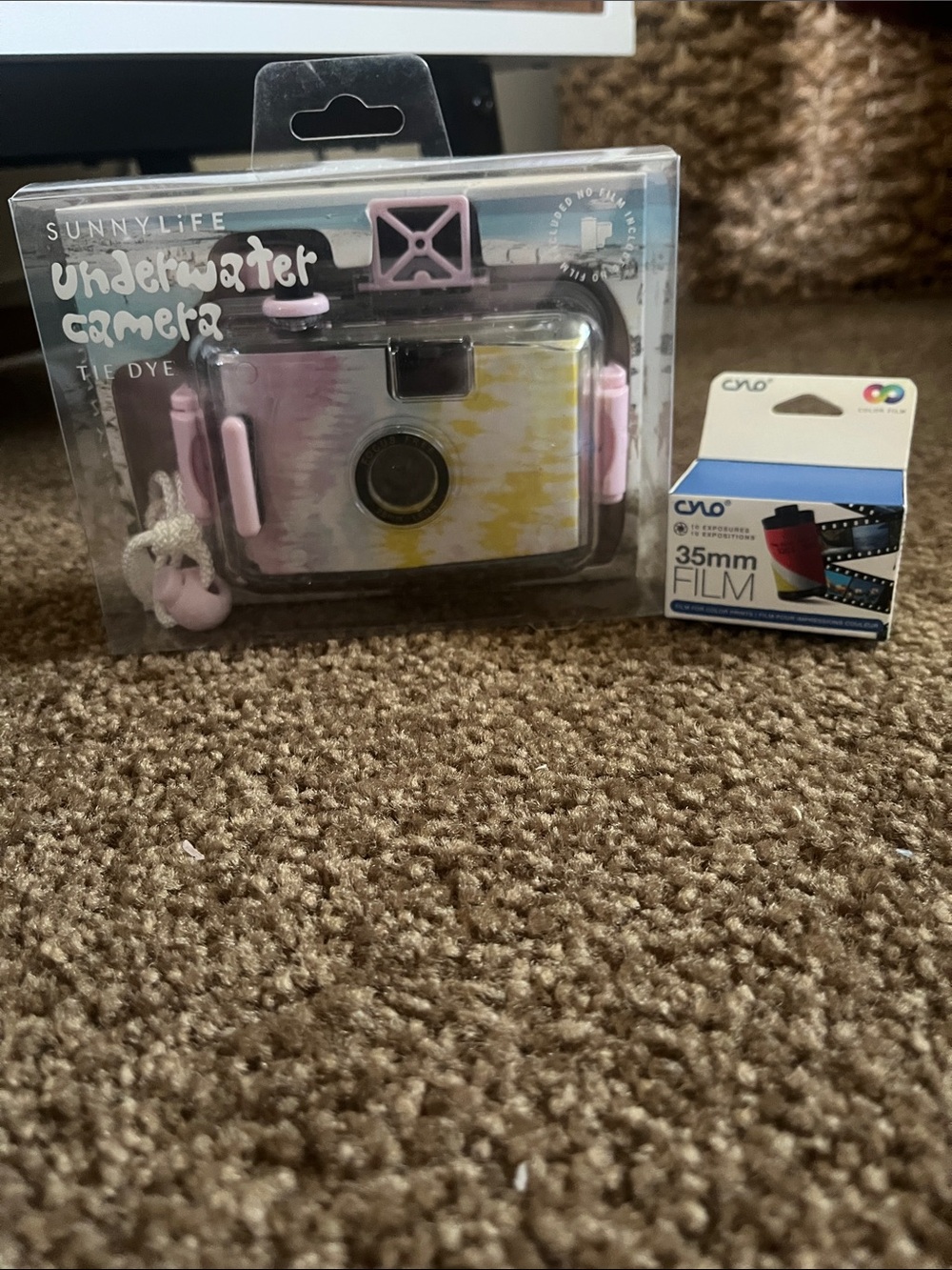 Sunnylife Tie-Dye Underwater Camera in Pink and Yellow